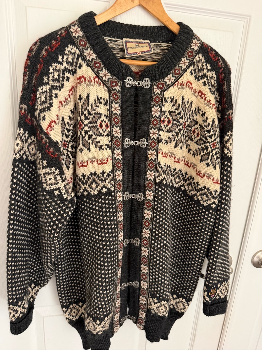 Dale of Norway Black, Cream & Red Nordic Toggle Cardigan